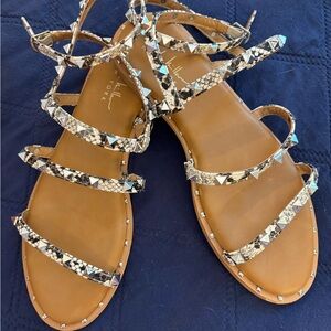 Nicole Miller Gray and Tan Sandals with Strappy Design